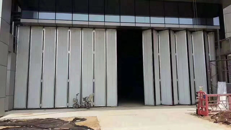 工業門